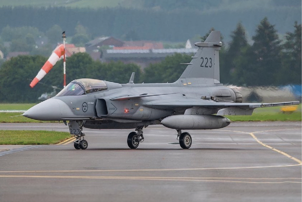 Tiêm kích JAS 39 Gripen/ Ảnh: rca_photography